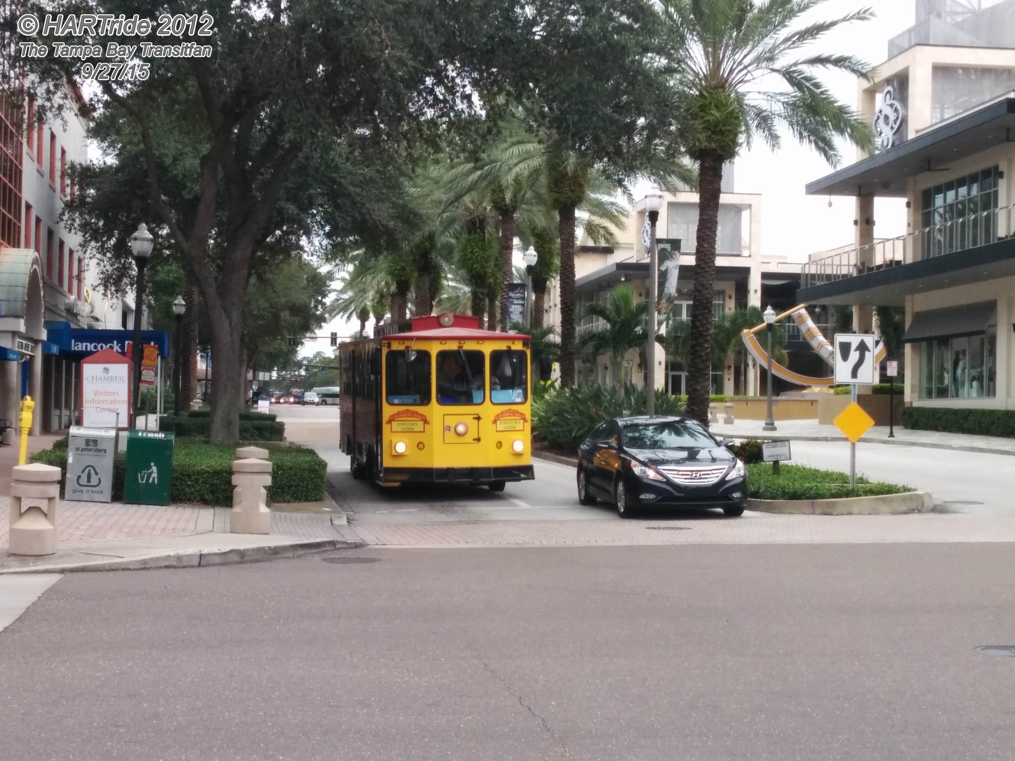 A "Looper" trolleybus at 2nd Ave N and 2nd St N, across from the Sundial Shoppes at St. Pete.